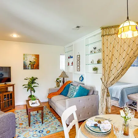 Cozy Couple's Oasis W/ Pool: 3 Mi To Disneyland! Apartment *